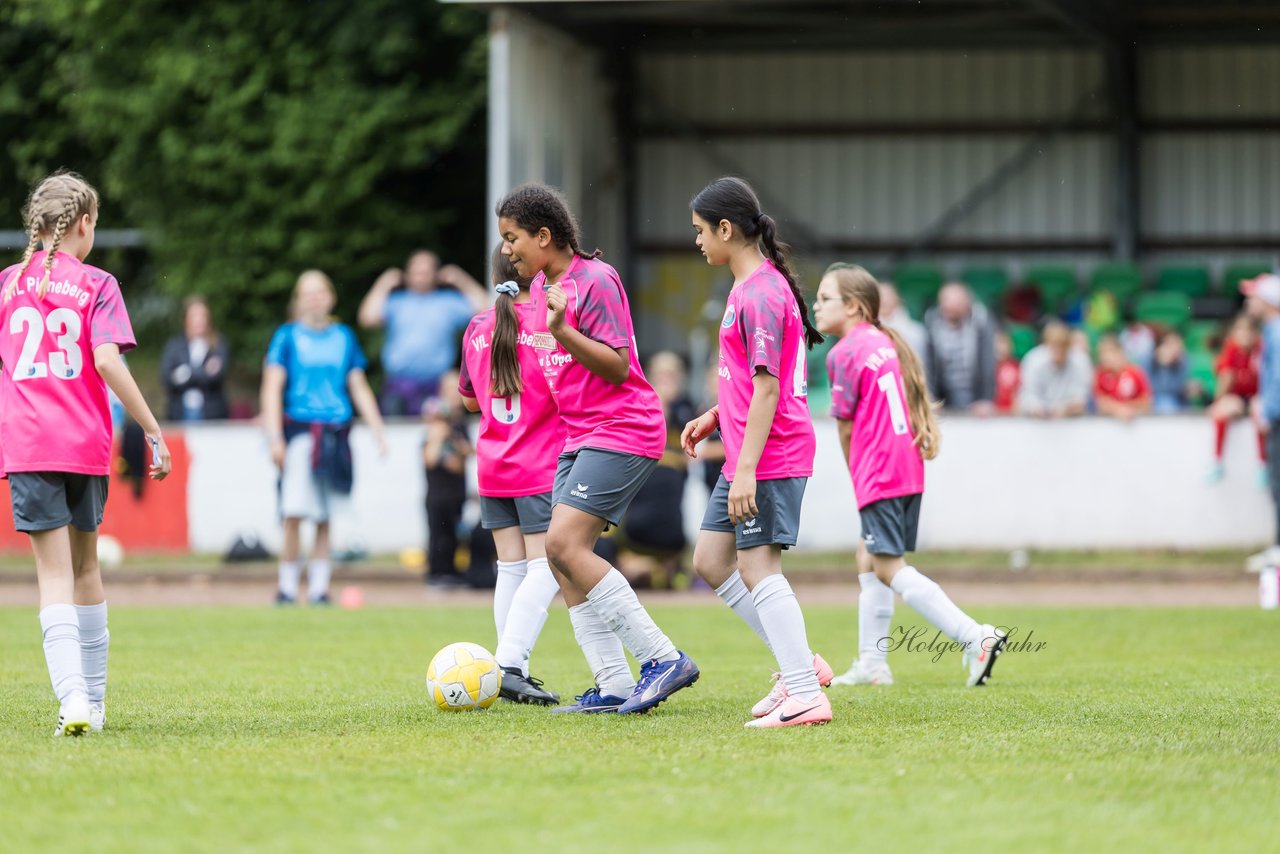 Bild 559 - Loewinnen Cup